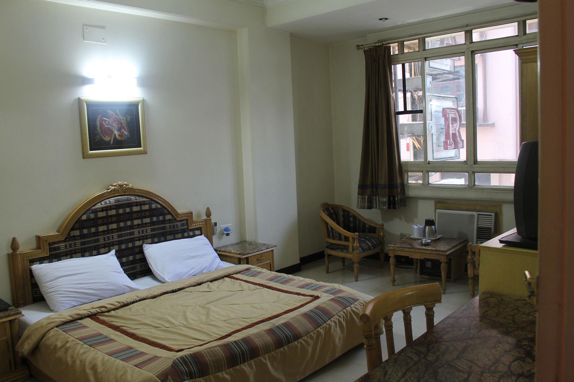 Hotel Sunstar Residency Делхи Екстериор снимка