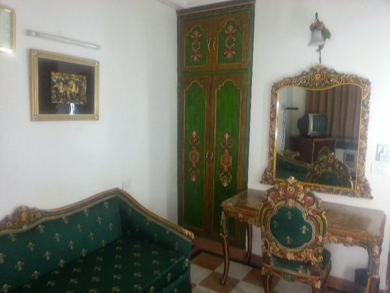 Hotel Sunstar Residency Делхи Екстериор снимка